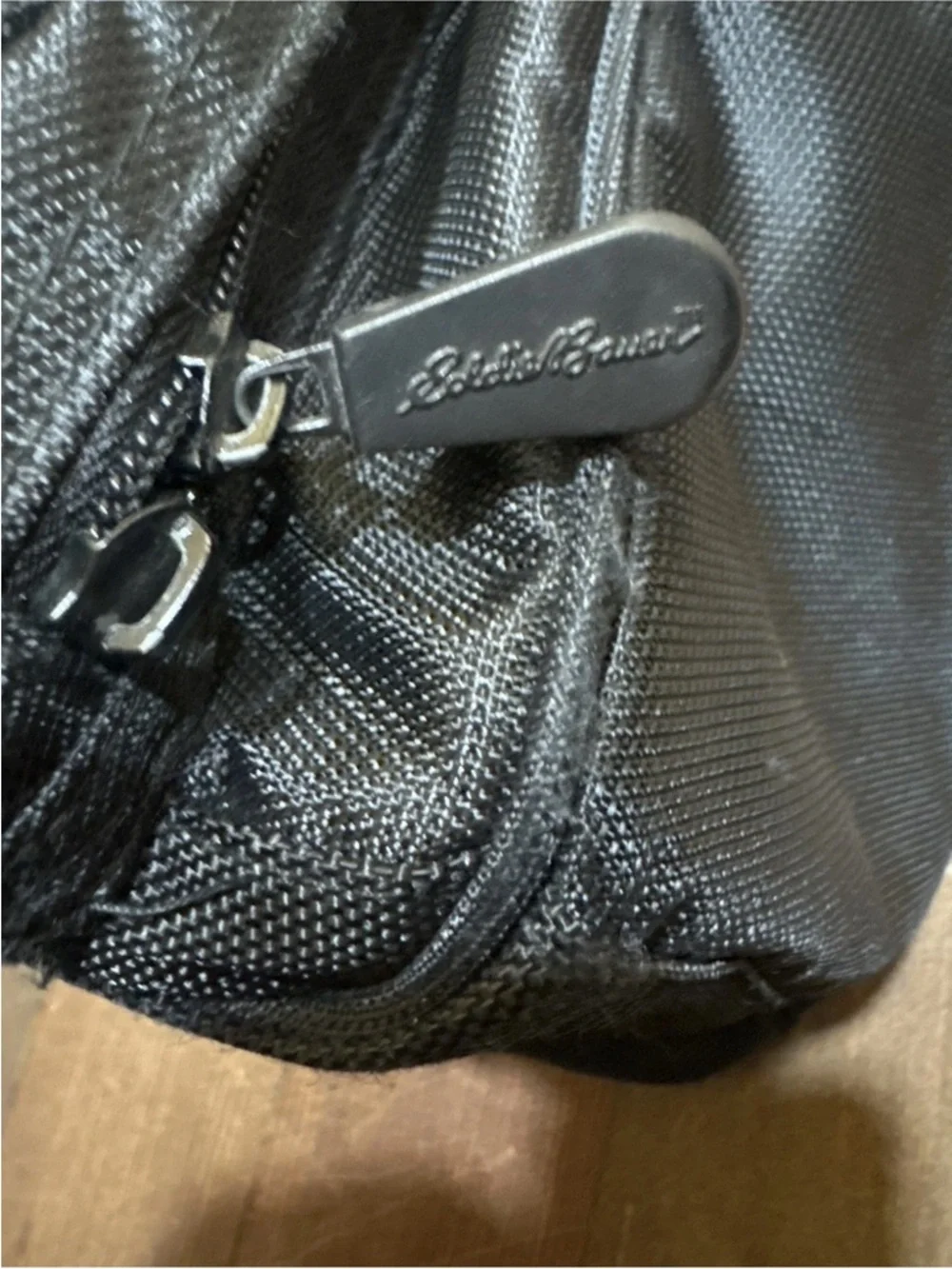 Eddie Bauer  Small Travel Carry On Duffle Bag great condition! Unisex flight bag
